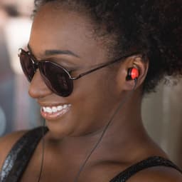 Koss Plug In-ear, 3,5 mm, rød, støyreduksjon,