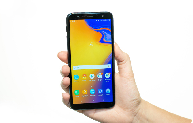Samsung J4 Plus har størst skjerm Forsiden af Samsung J4 Plus