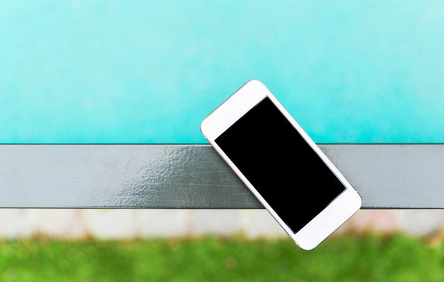 HomeKit styres med Apple Home-appen Bilde av hvit smarttelefon