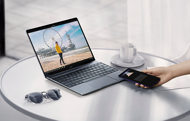 Huawei Share – One-touch overføring via NFC Huawei Share – One-touch overføring via NFC