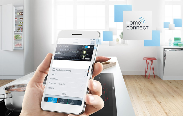 Home Connect samler smartenhetene i én app Bilde av Home Connect-appen på en mobil.