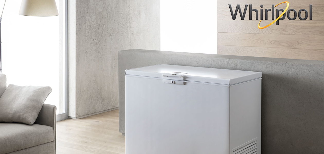 Whirlpool fryseboks i et rom Whirlpool fryseboks i et rom