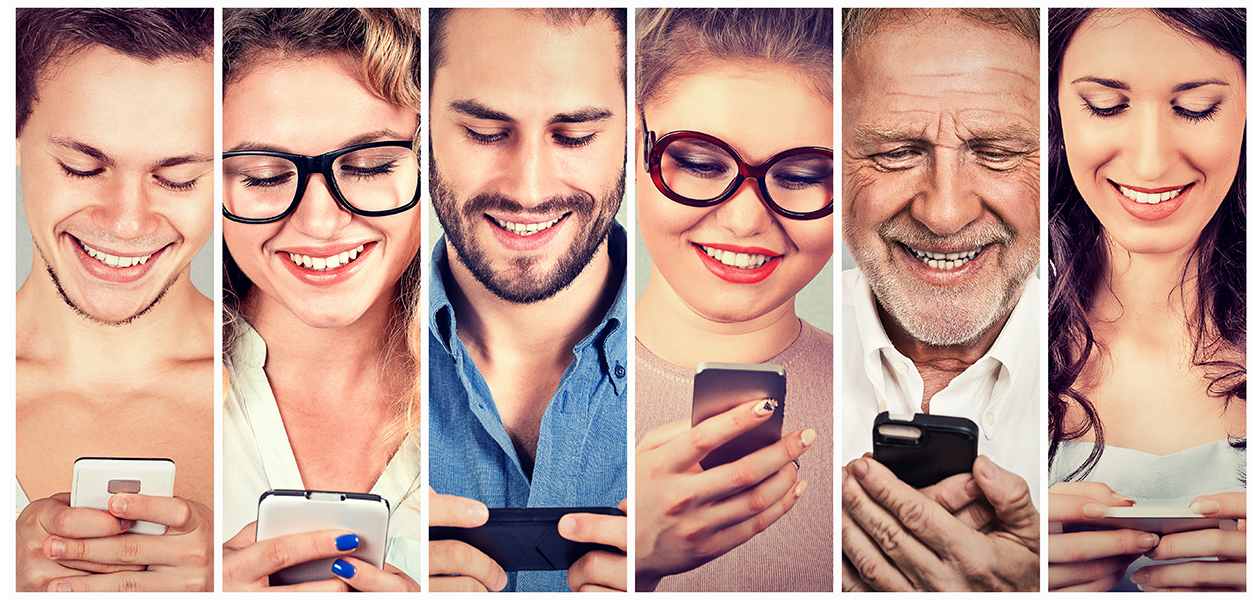 9 tips for å få mer ut av smarttelefonen din seks personer ser på mobiltelefonene sine