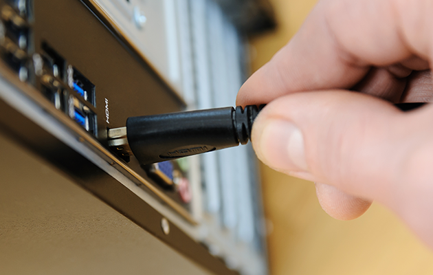 Hvordan Koble Laptop Til Tv