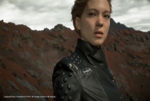 Med Norman Reedus, Mads Mikkelsen, Léa Seydoux og Lindsay Wagner. Screenshot av Death Stranding-spillet