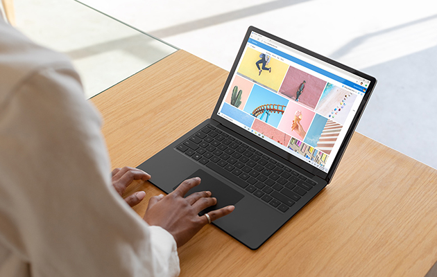 Surface Laptop 3 Surface Laptop 3 med fargerike bilder på skjermen
