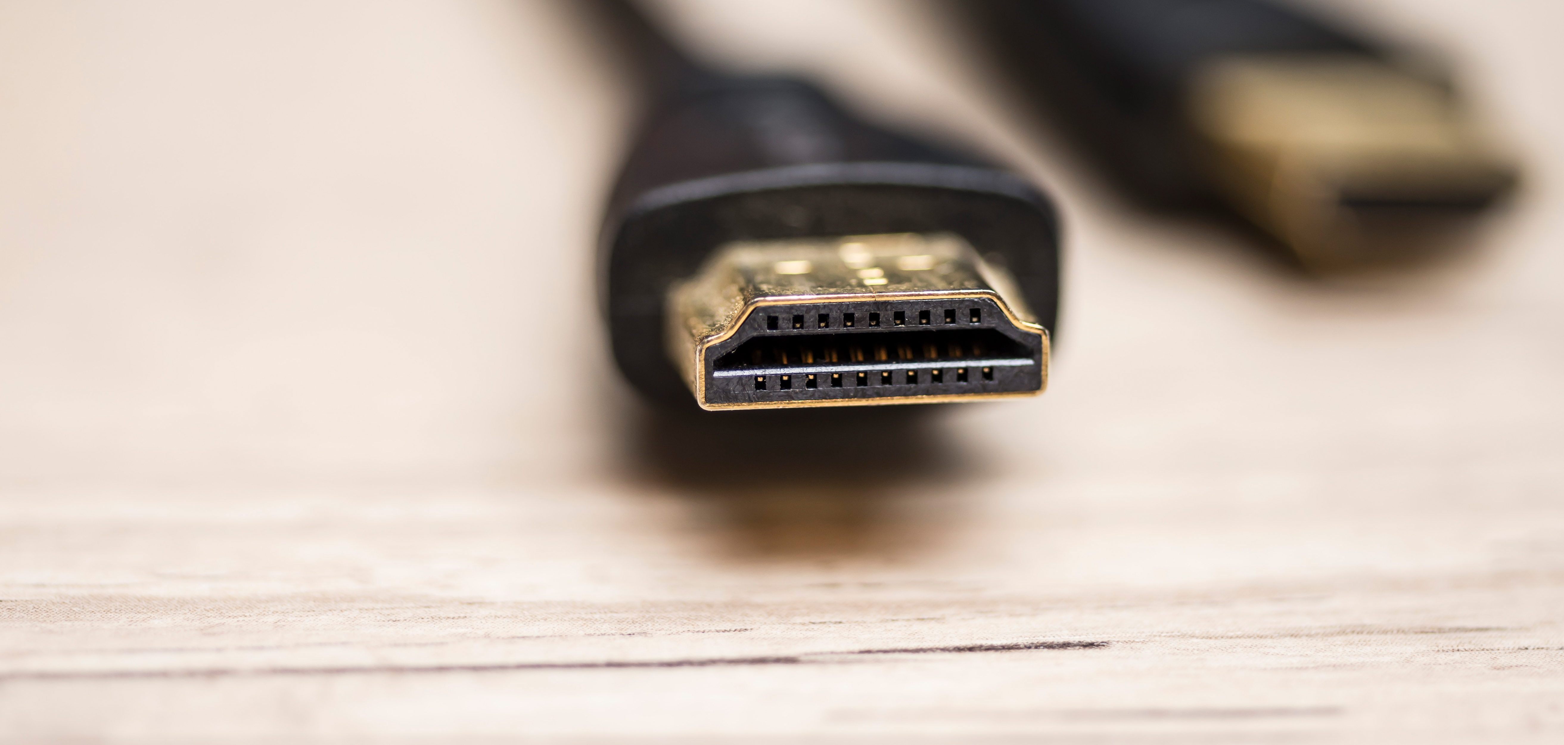 6. Tilkobling av andre kilder HDMI-kabel