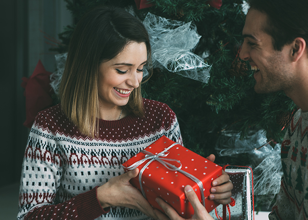 Julegavetips 2021 Gaver Til Henne Elkjop