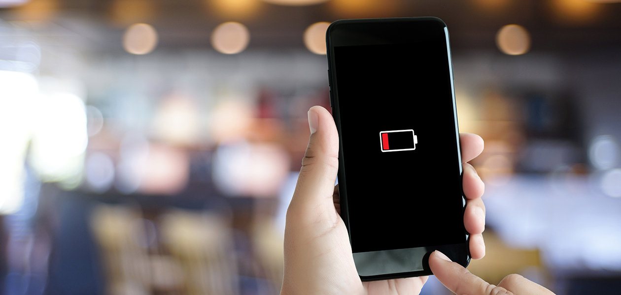 7 tips som får mobilbatteriet til å vare hele dagen Smarttelefon med lavt batteri