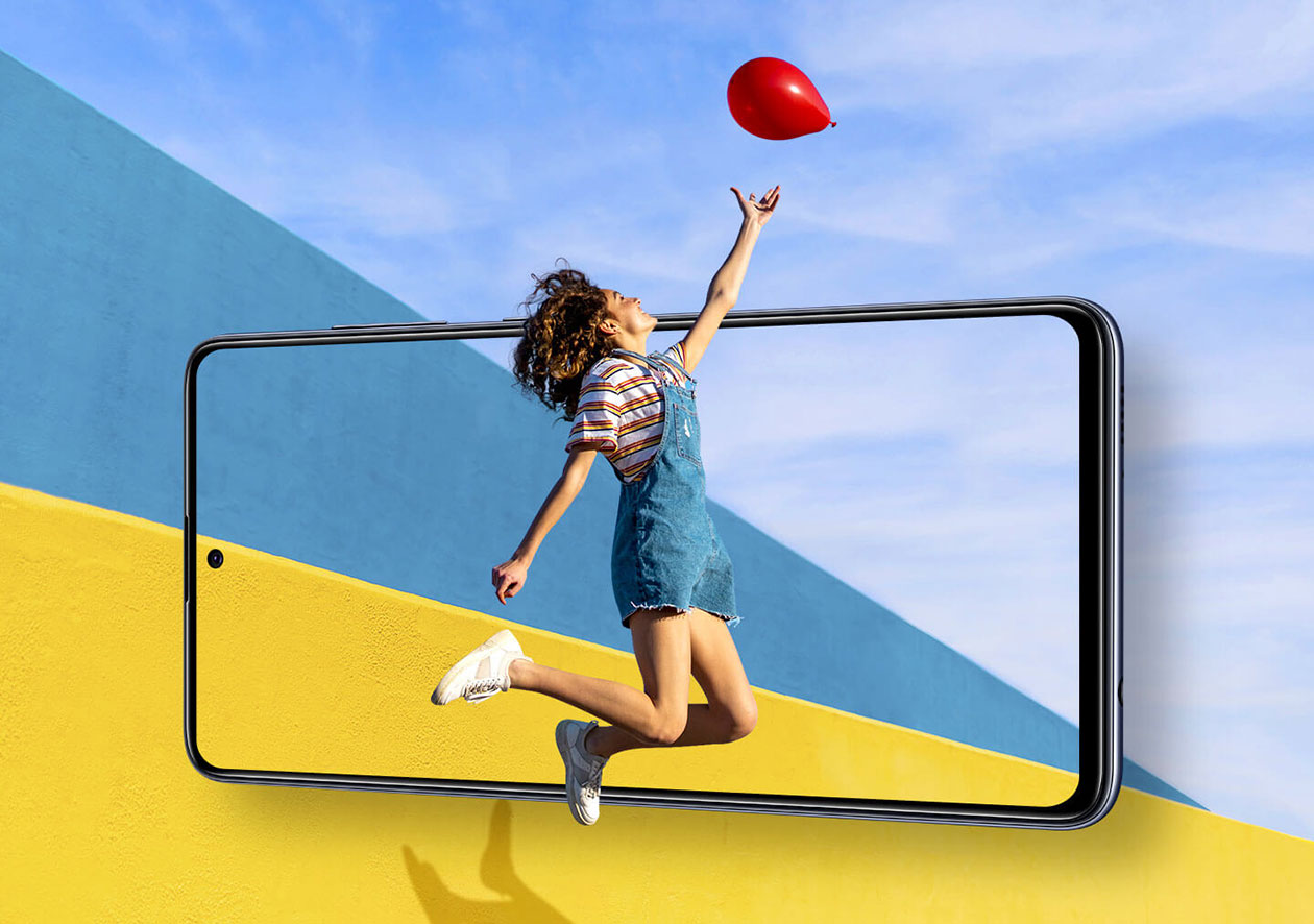 Elegant og praktisk design Forstørret Samsung Galaxy A mobiltelefon og jente