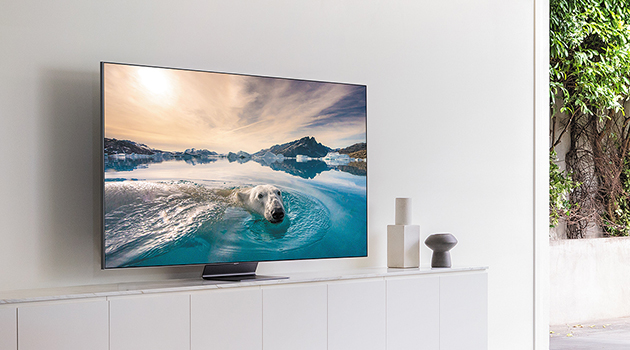 Med antirefleks slipper du forstyrrende lyskilder på skjermen QLED-TV med sterk lysstyrke i lyst rom