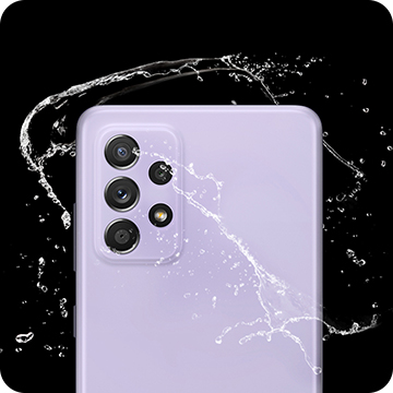 Galaxy A52 5G er IP67-klassifisert Samsung Galaxy A52 5G med vannsprut