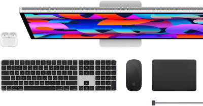 AirPods, Studio Display, Magic Keyboard, Magic Mouse, Magic Trackpad og MagSafe-ladekabel.