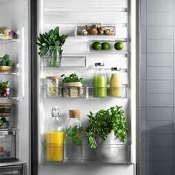 Electrolux Kombiskap LNC7ME34X1 (Stål)
