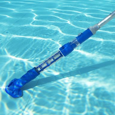 Flowclear AquaSurge lastet opp. Bassengstøvsuger