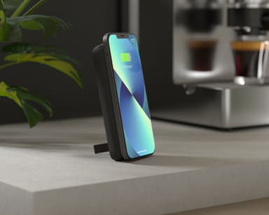 Zens Magnetic 10000mAh trådløs powerbank med stativ