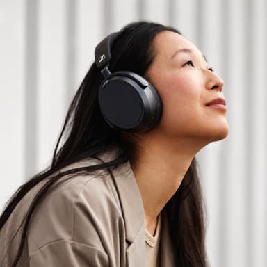Sennheiser Momentum 4 trådløse around-ear hodetelefoner (sort)