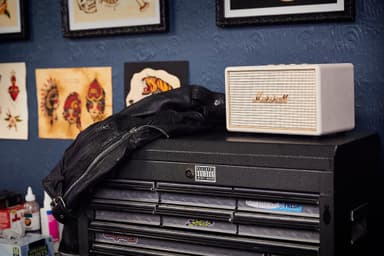 Marshall Acton multiroom-høyttaler (krem)