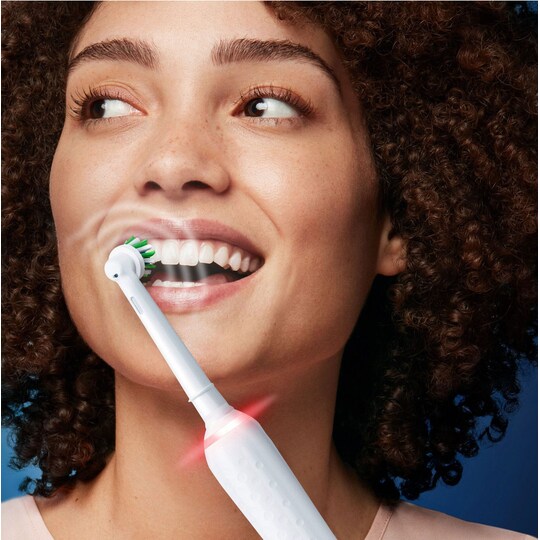 Oral-B Pro3 3500N elektrisk tannbørste 421146 (hvit)