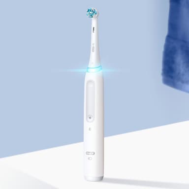 Oral-B iO 4s elektrisk tannbørste 414865 (quite white)
