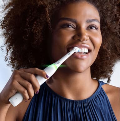 Oral-B iO 4s elektrisk tannbørste 414865 (quite white)