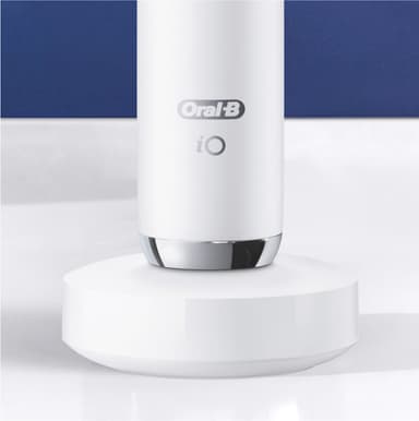 Oral-B iO 9s elektrisk tannbørste 408840 (hvit)