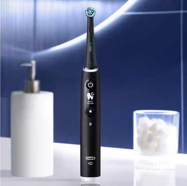 Oral-B iO 6s elektrisk tannbørste 448877 topakning (sort/rosa)