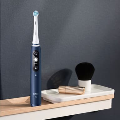 Oral-B iO 7s elektrisk tannbørste 409298 (blå)