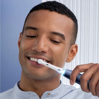 Oral-B iO 7s elektrisk tannbørste 409298 (blå)