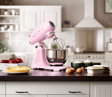 Smeg kjøkkenmaskin SMF03PKEU (rosa)