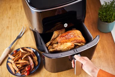 OBH Nordica Easy Fry Steam+ airfryer FW2018S0