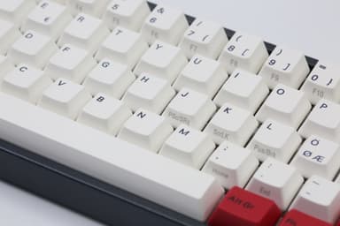 Varmilo VA69 Special Edition Black Plate TKL 65%/RGB LED/USB-C/PBT/MX Silent Red