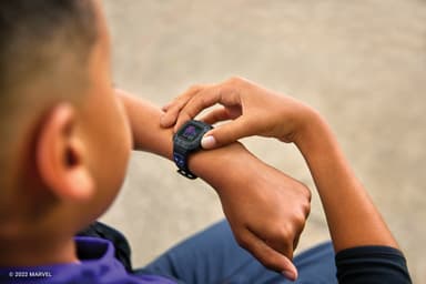 Garmin Vivofit Jr. 3 aktivitetsmåler for barn (Black Panther utgave)