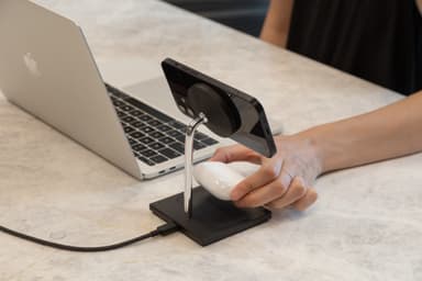 Native Union Snap 2i1 MagSafe trådløst ladestativ (sort)