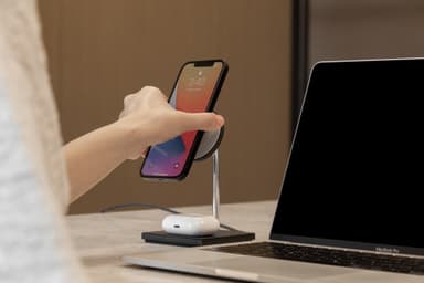Native Union Snap 2i1 MagSafe trådløst ladestativ (sort)