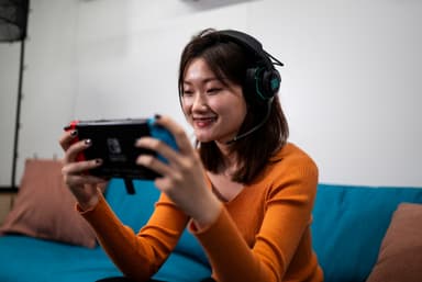 JBL Quantum 910 trådløst gaming headset