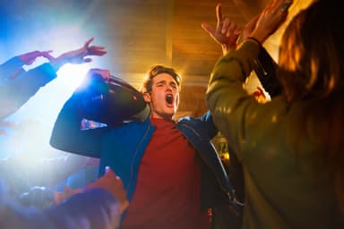 JBL Boombox trådløs høyttaler (sort)