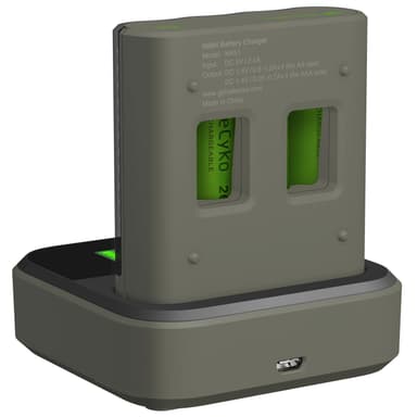 ReCyko 1. M451 lader USB-dokkingstasjon D451 + 4xAA