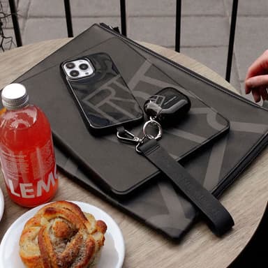 R&F AirPods Gen 3 etui (sort)