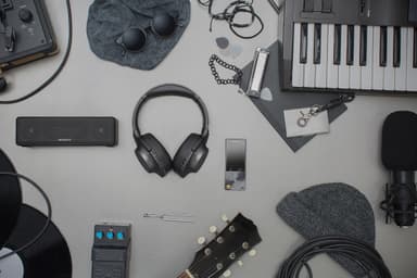 Sony MDR-100ABNB around-ear hodetelefoner (sort)