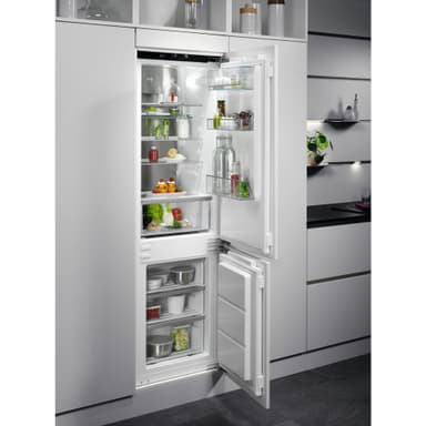AEG Kombiskap SCE818E8MF (Integrert)