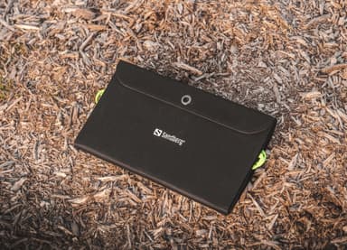 Sandberg Solar 3-panel lader med powerbank