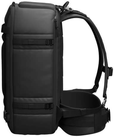 Db Ramverk Pro 32 l ryggsekk (black out)
