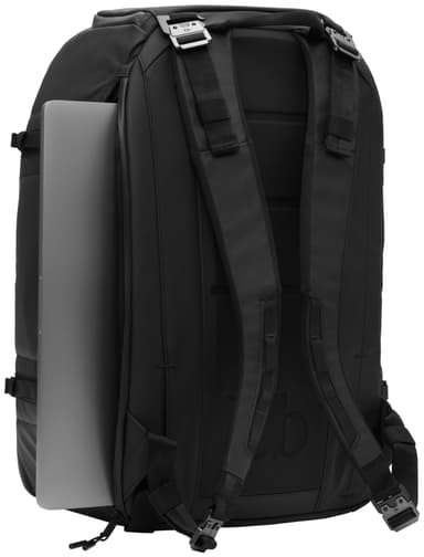 Db Ramverk Pro 32 l ryggsekk (black out)