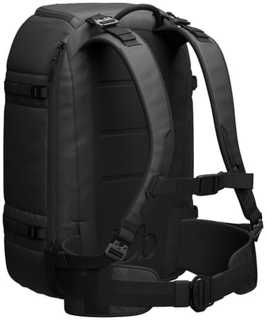 Db Ramverk Pro 32 l ryggsekk (black out)