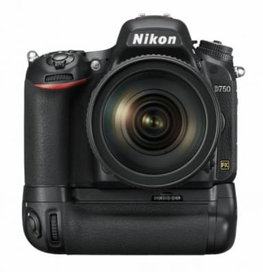 Nikon MB-D16