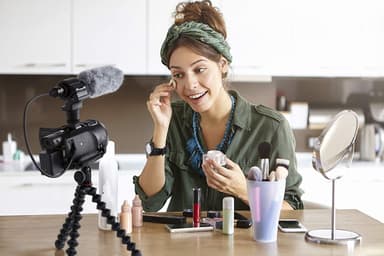 Sony FDR-AX53 Creator Kit - 4K