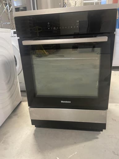 Blomberg HITM8430X Induksjonskomfyr - brukt