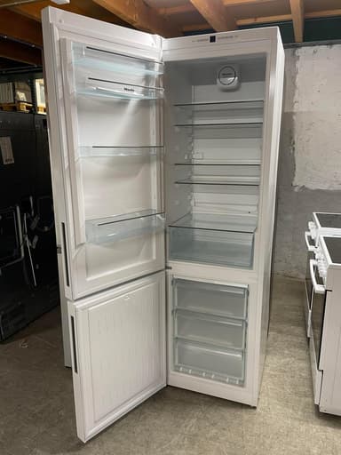 Miele KFN29132DWS kombiskap - brukt