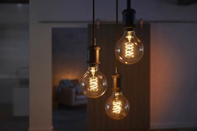 Philips Hue W Globe 7,2W Filament G93 E27
